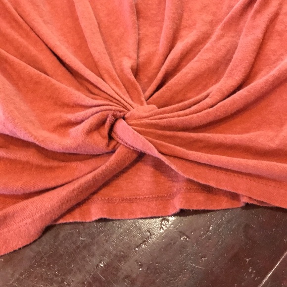 Universal Thread Top - Picture 4 of 9